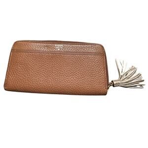 Fossil Tara zip around clutch wallet of pebbled brown NWOT